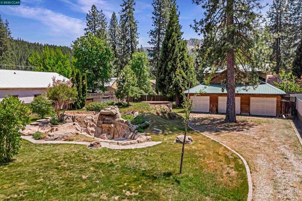 listing image 130727296943574632557