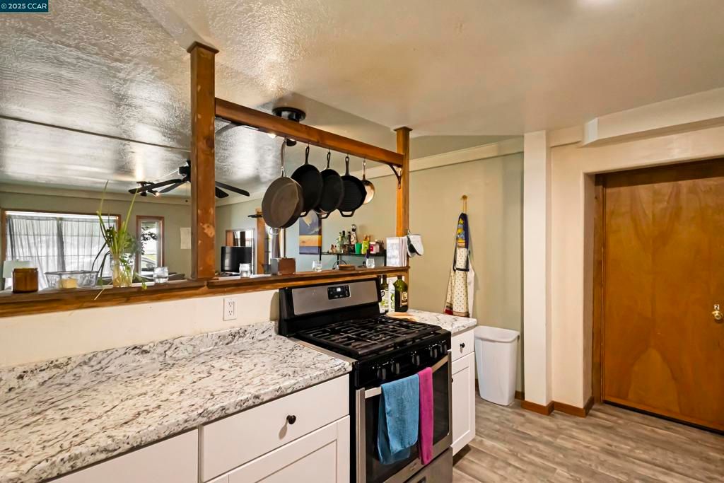 listing image 130727974435842107808