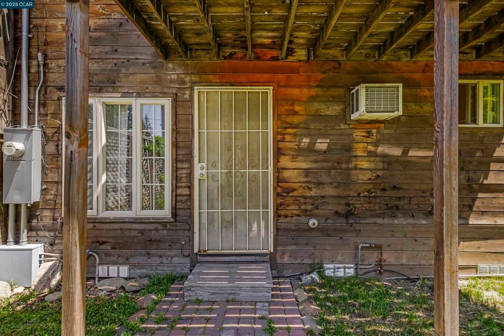 listing image 130725078725016181848