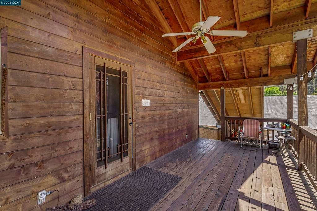 listing image 130722551179207933183
