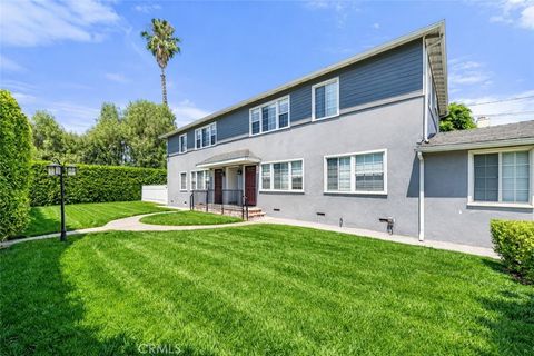 Photo of 13573 Moorpark Street, Sherman Oaks, CA 91423 (MLS # GD26035270)
