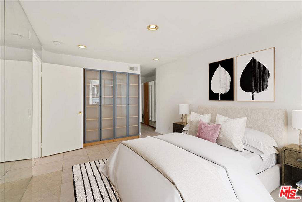 10747 Wilshire Boulevard 1102