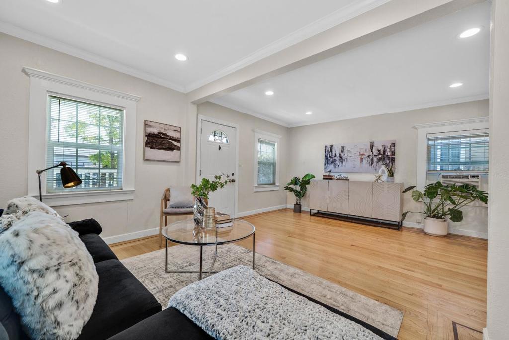621 Macarthur Avenue