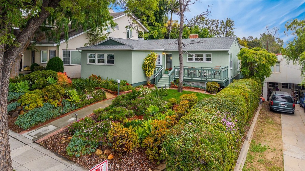 137 Hillcrest Drive
