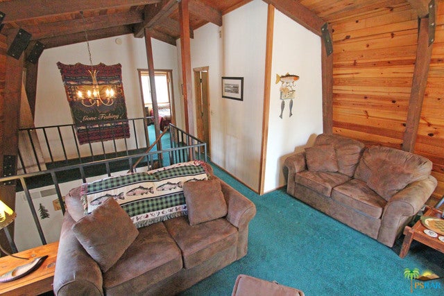 504 Pinewood Court