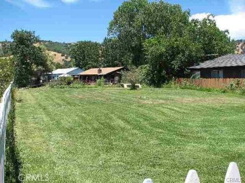 Photo of 555 Keys Boulevard, Clearlake Oaks, CA 95423 (MLS # LC26040730)