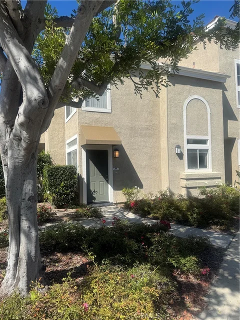 MLS: OC26199037