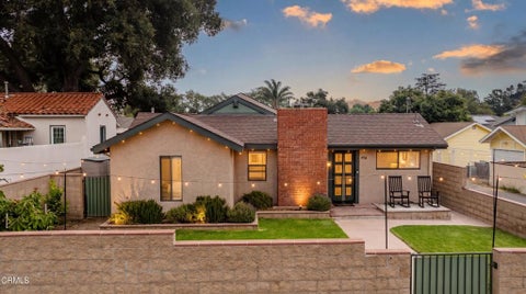 Photo of 415 N 8th Street, Santa Paula, CA 93060 (MLS # V1-37129)