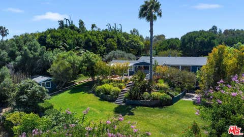Photo of 6644 Wildlife Road, Malibu, CA 90265 (MLS # 26867743)