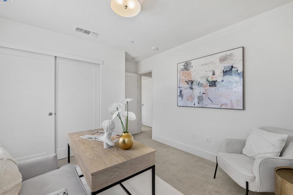 BRIDEWAY - Residential