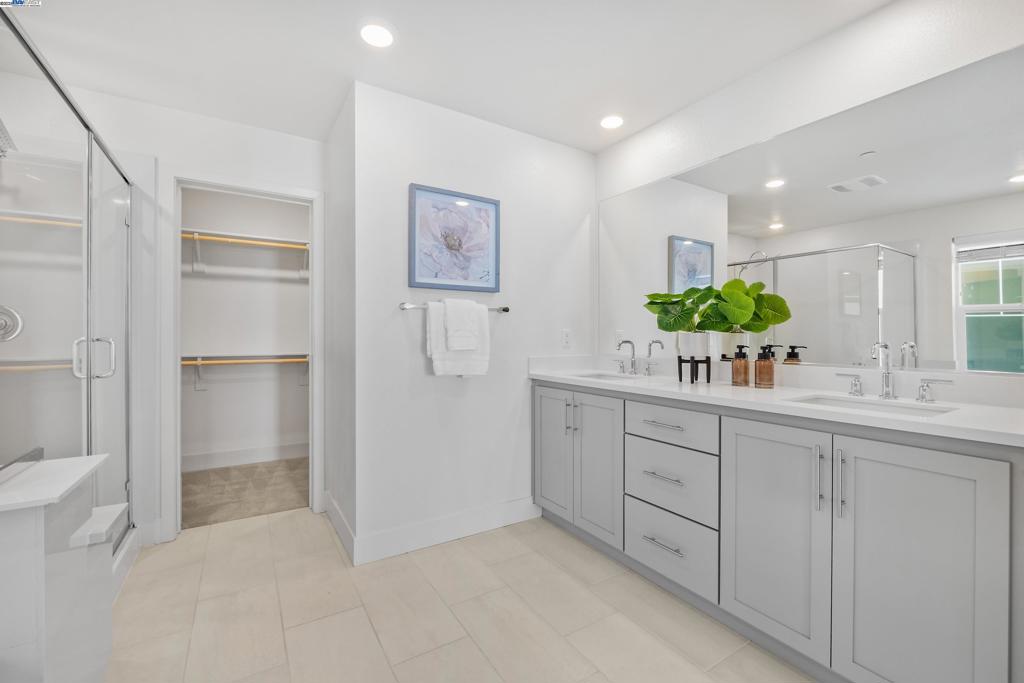 BRIDEWAY - Residential