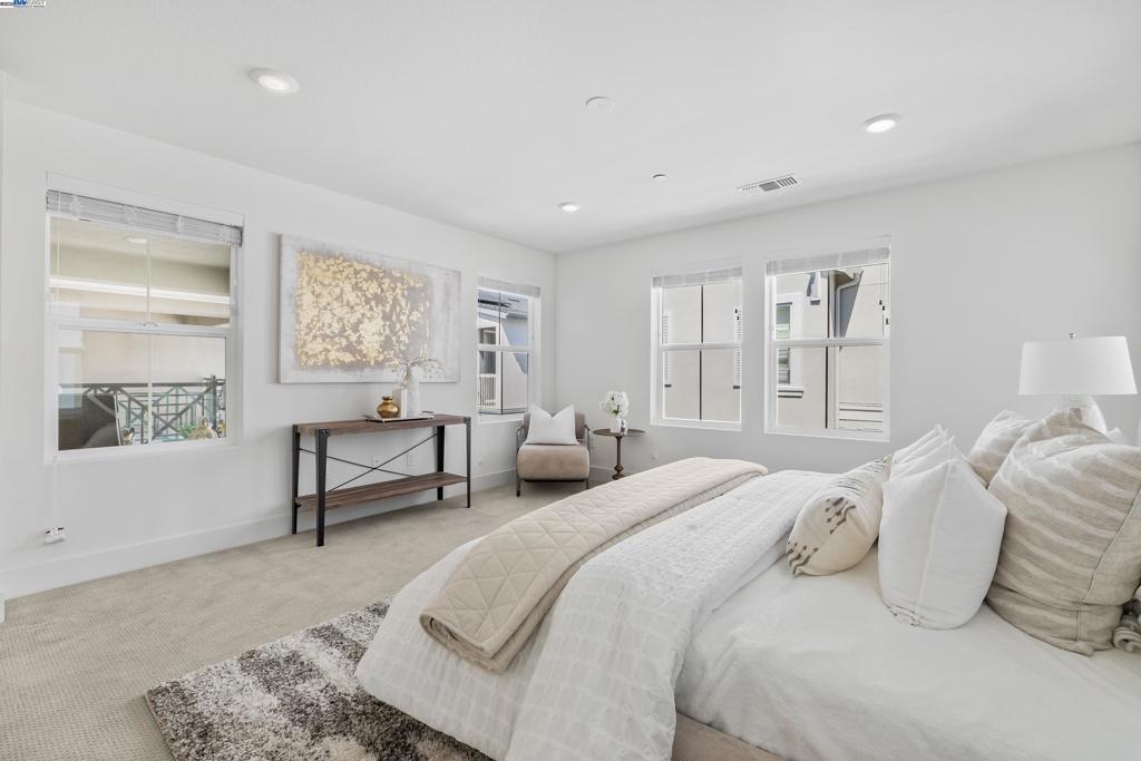 BRIDEWAY - Residential