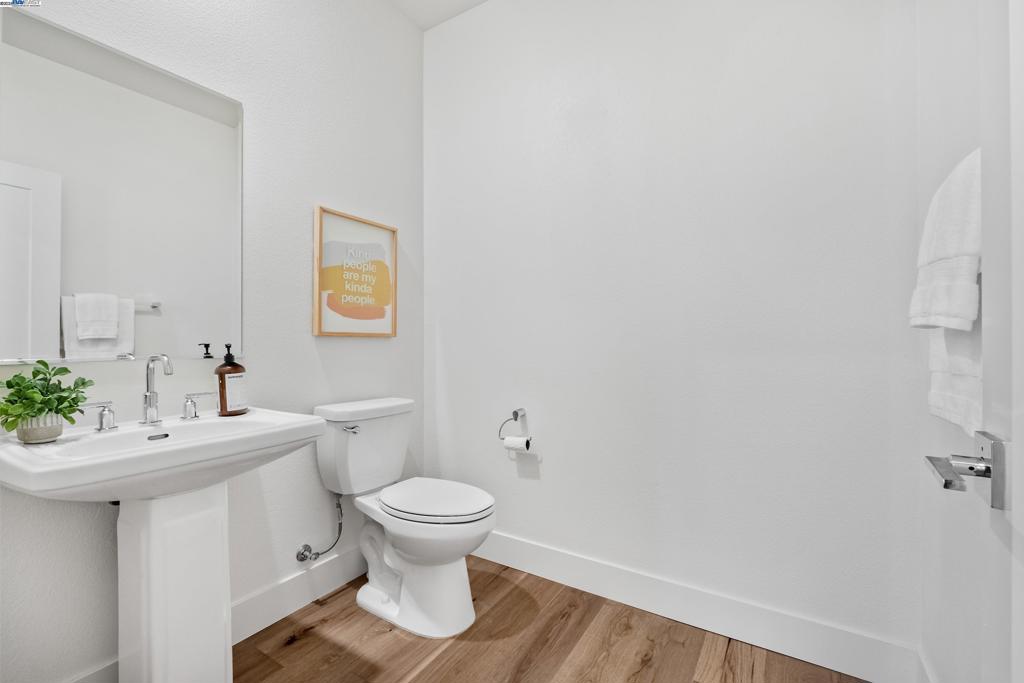 BRIDEWAY - Residential