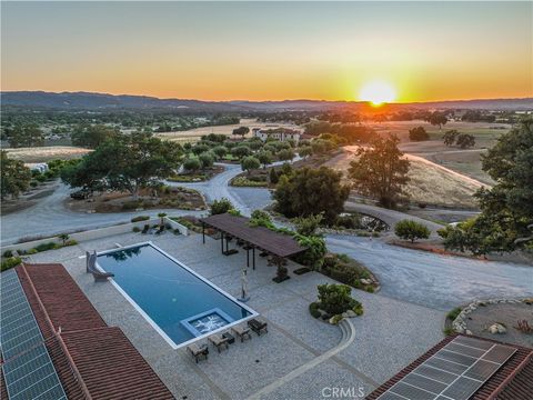 Tiny photo for 3030 Templeton Rd, Templeton, CA 93465 (MLS # NS25155985)