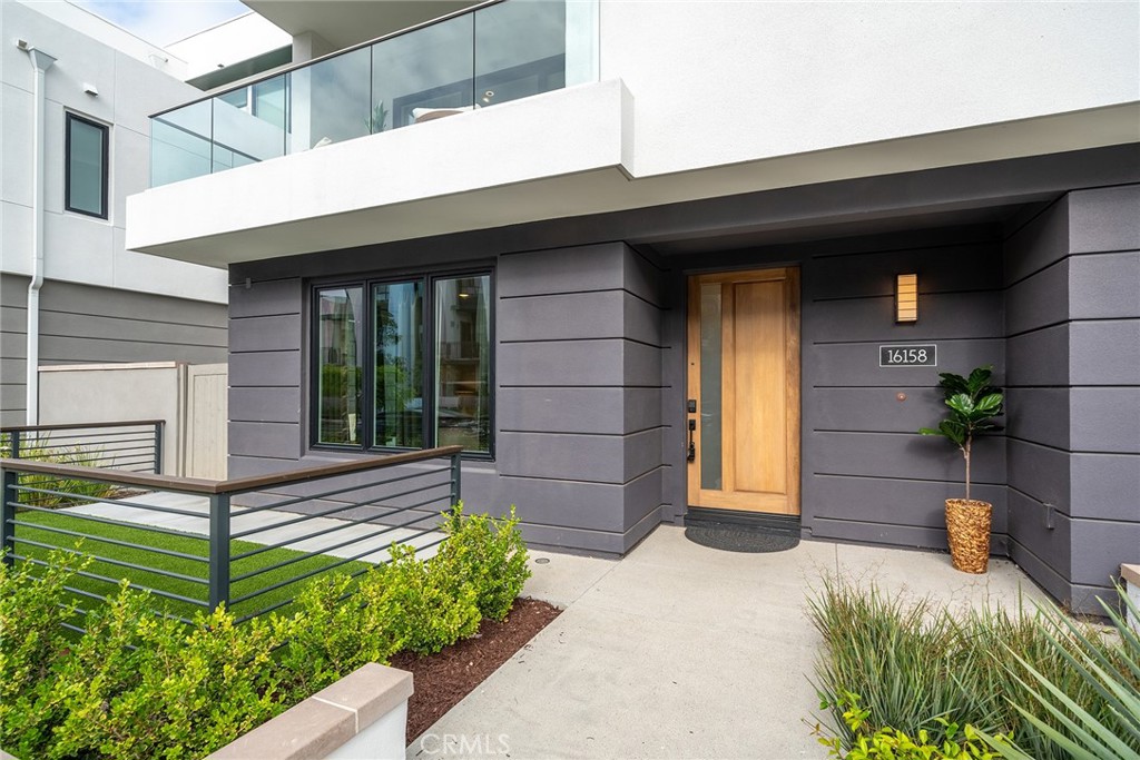 16158 Veterans Way