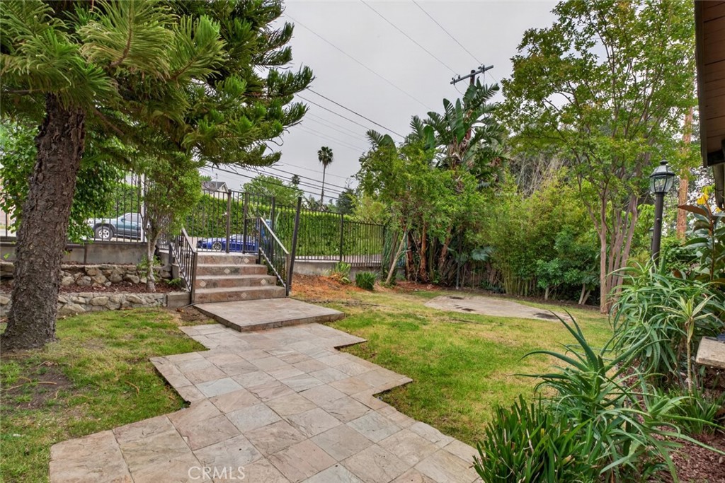Properties 4809 Lowell Avenue