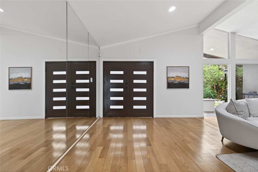 Properties 4809 Lowell Avenue