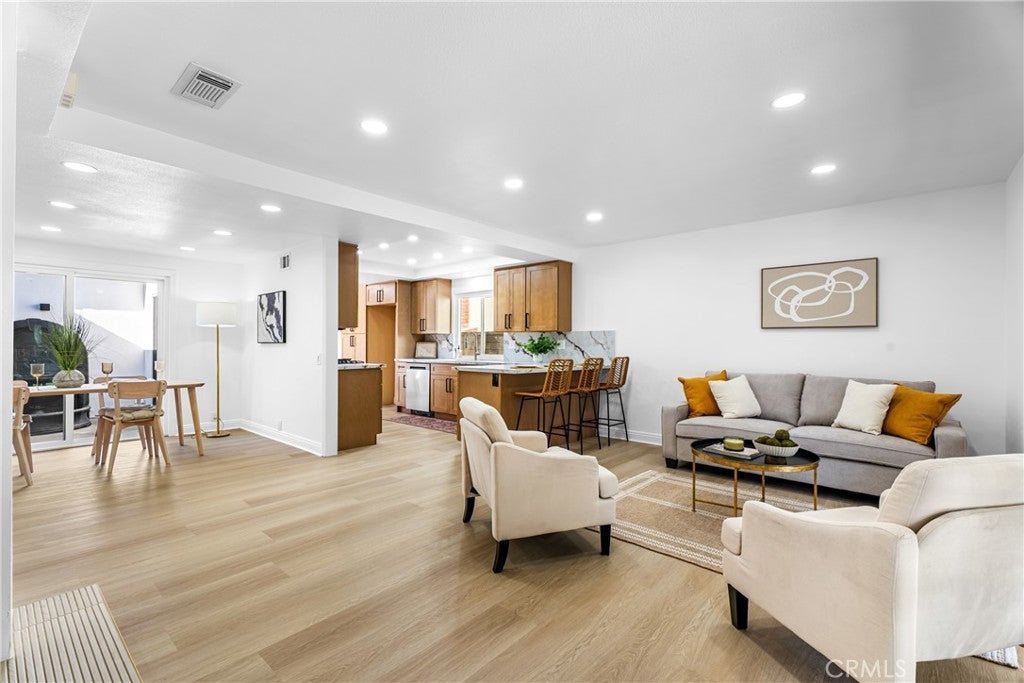 25532 Rhoda Drive, Mission Viejo CA 92691 - Photo 13