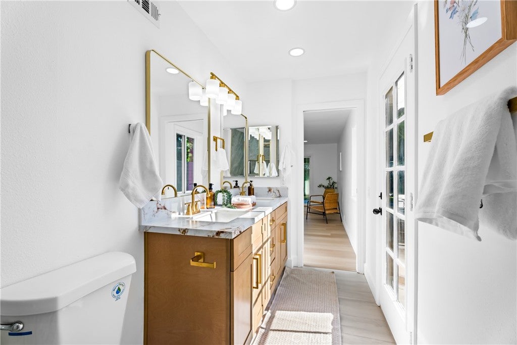 25532 Rhoda Drive, Mission Viejo CA 92691 - Photo 23