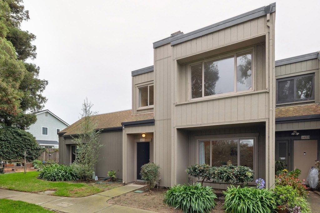 Photo of 3435 Solomon Ln Ln, Alameda, CA 94502 (MLS # 41121134)