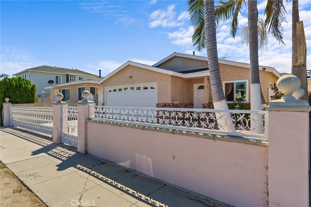 2211 Barbour Court