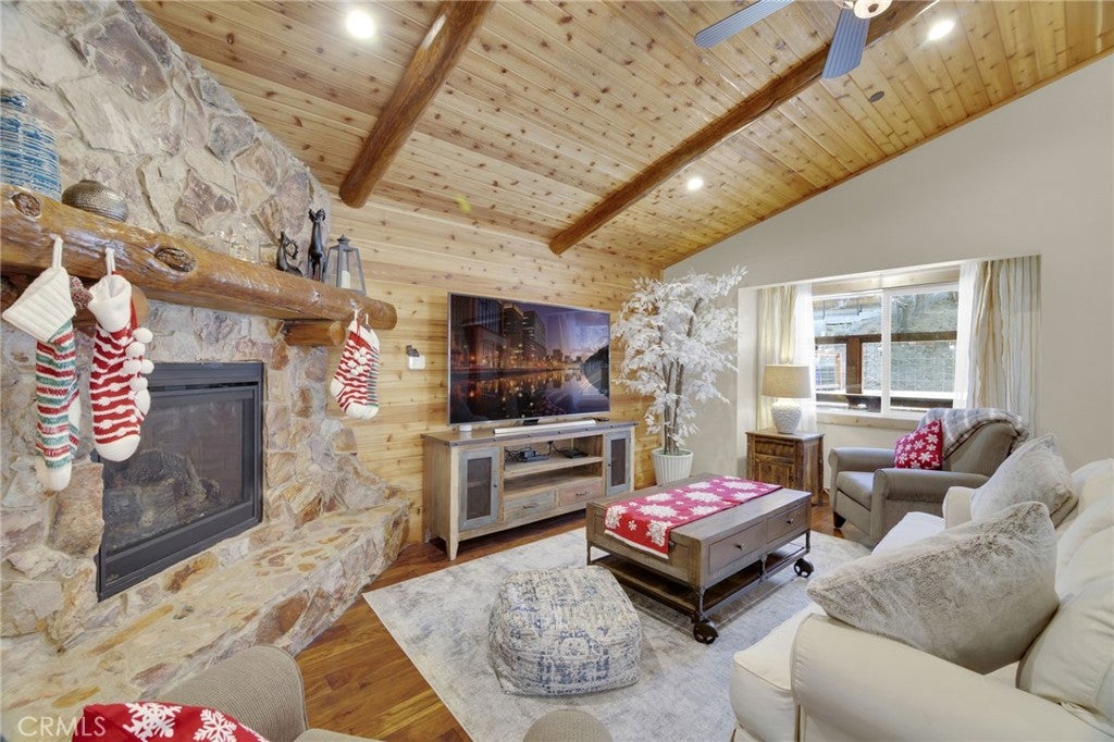 1206 Minton Drive
