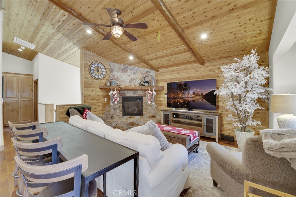 1206 Minton Drive