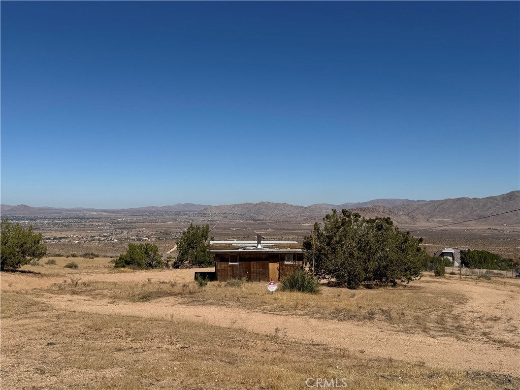 Investment Opportunity!
5 Acres with Recreational Cabin – Stunning Views!
Discover the perfect getaway or investment property! This 5-acre corner lot offers breathtaking panoramic views and a recreational cabin already connected to electricity. The property also features access to a shared well.
Ideal for weekend retreats, off-grid living, or future development potential — don’t miss this unique opportunity!