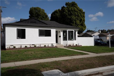 3602 Nipomo Avenue Long Beach CA 90808