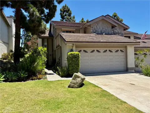 MLS: OC26173538
