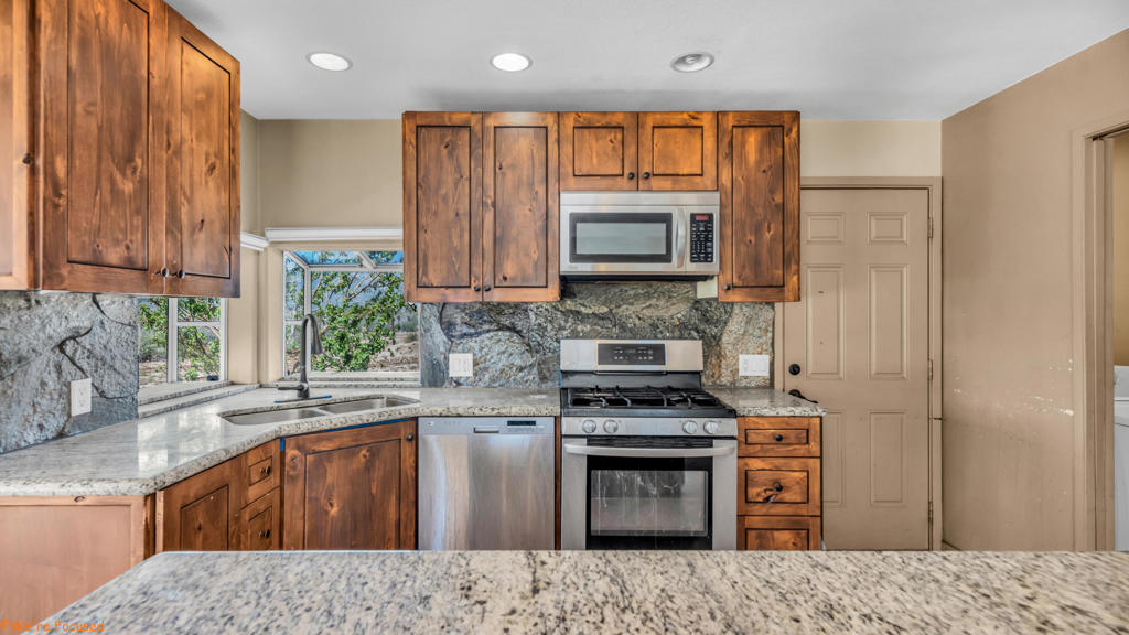 Pinyon Crest - Residential