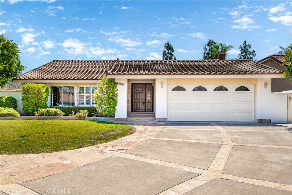 24752 Via San Anselmo