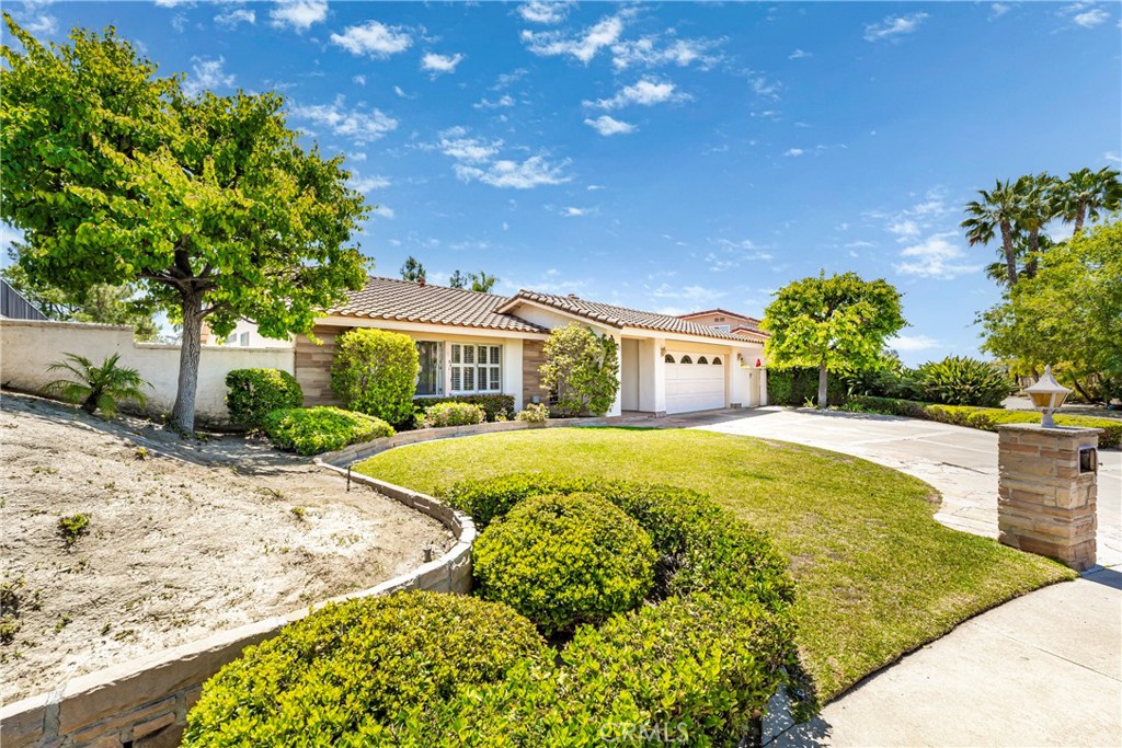 24752 Via San Anselmo