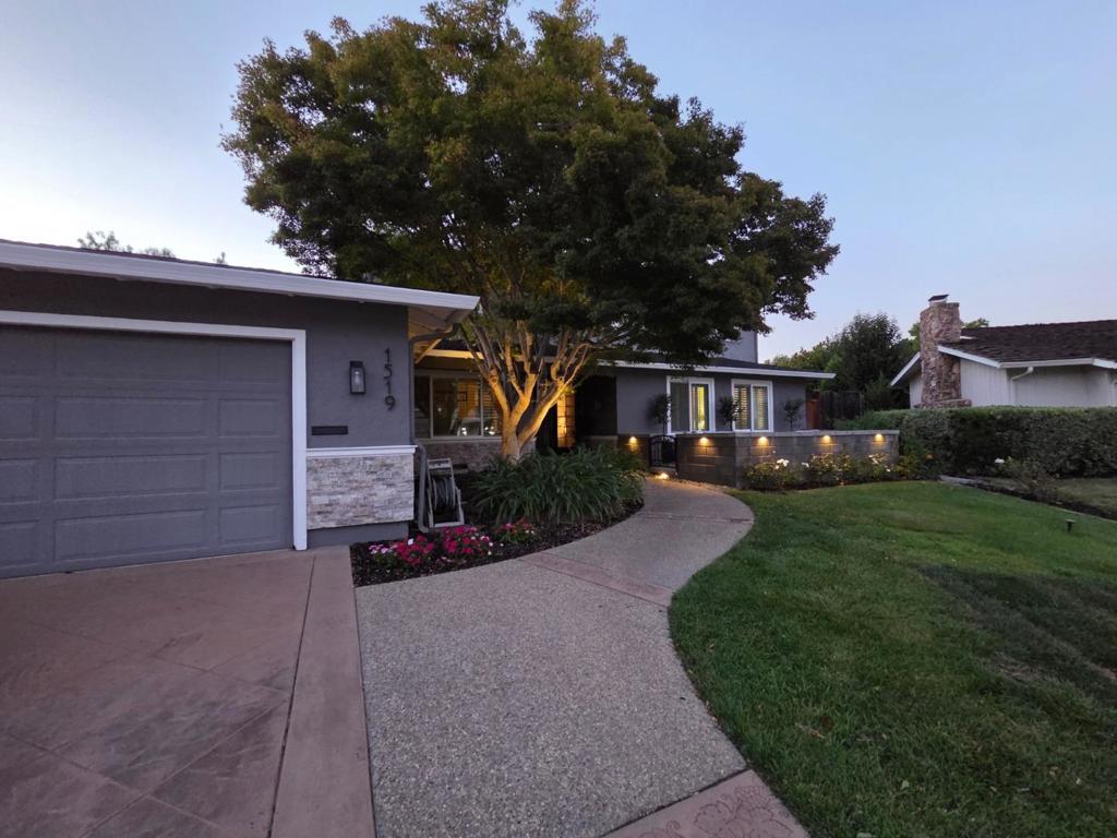 1519 Peregrino Way
