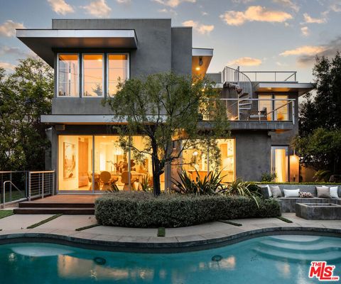 Photo of 700 El Medio Avenue, Pacific Palisades, CA 90272 (MLS # 26692617)
