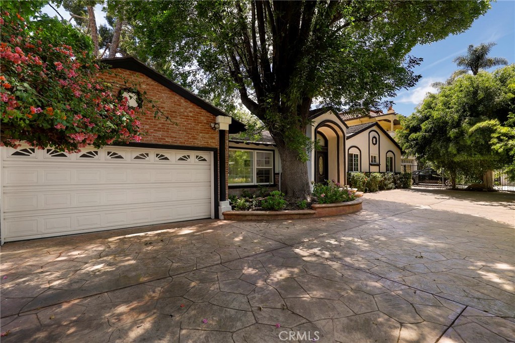 4428 Saugus Avenue
