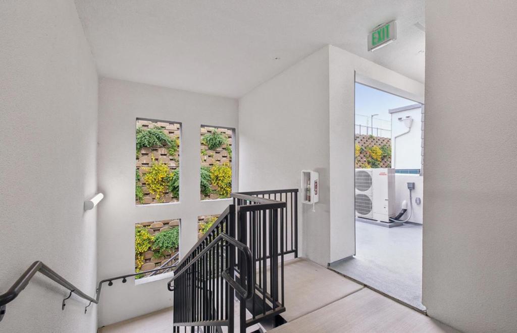 2449 Willow Way