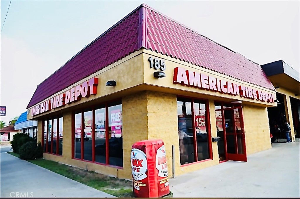 185 E Foothill Boulevard