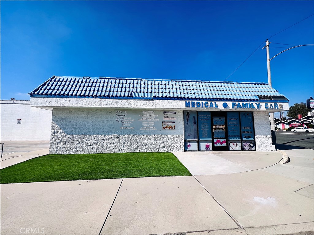 185 E Foothill Boulevard