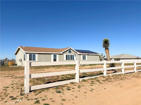 Photo of 14460 Nevada St, Phelan, CA 92371 (MLS # CV26029003)