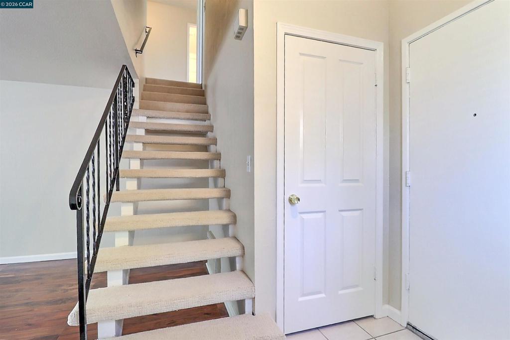 126 Woodview Ct