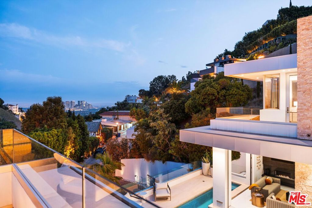9311 Readcrest Drive
