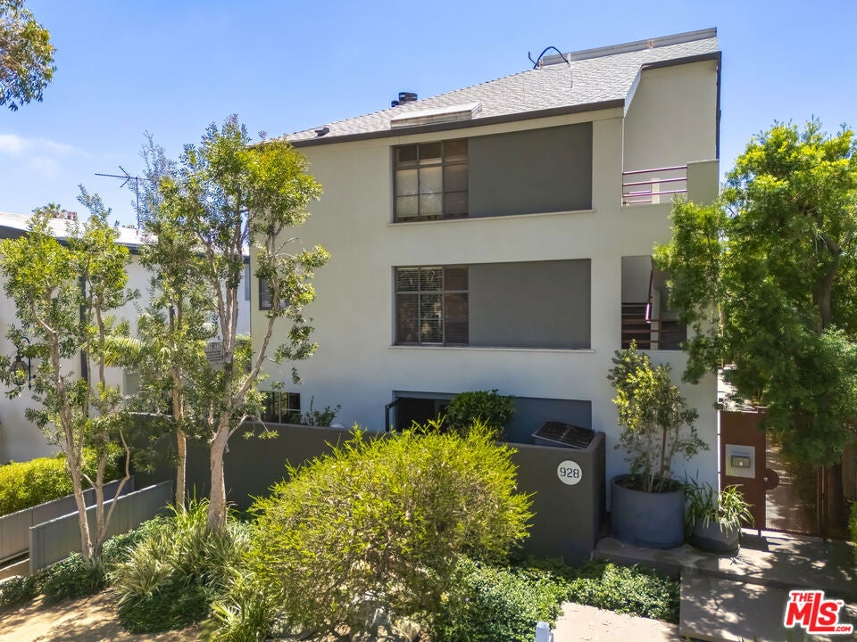 928 7th Street 3, Santa Monica CA 90403