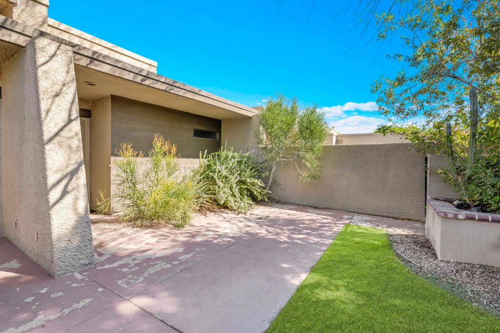 Photo of 1452 Tiffany` Circle N, Palm Springs, CA 92262 (MLS # 219137230PS)