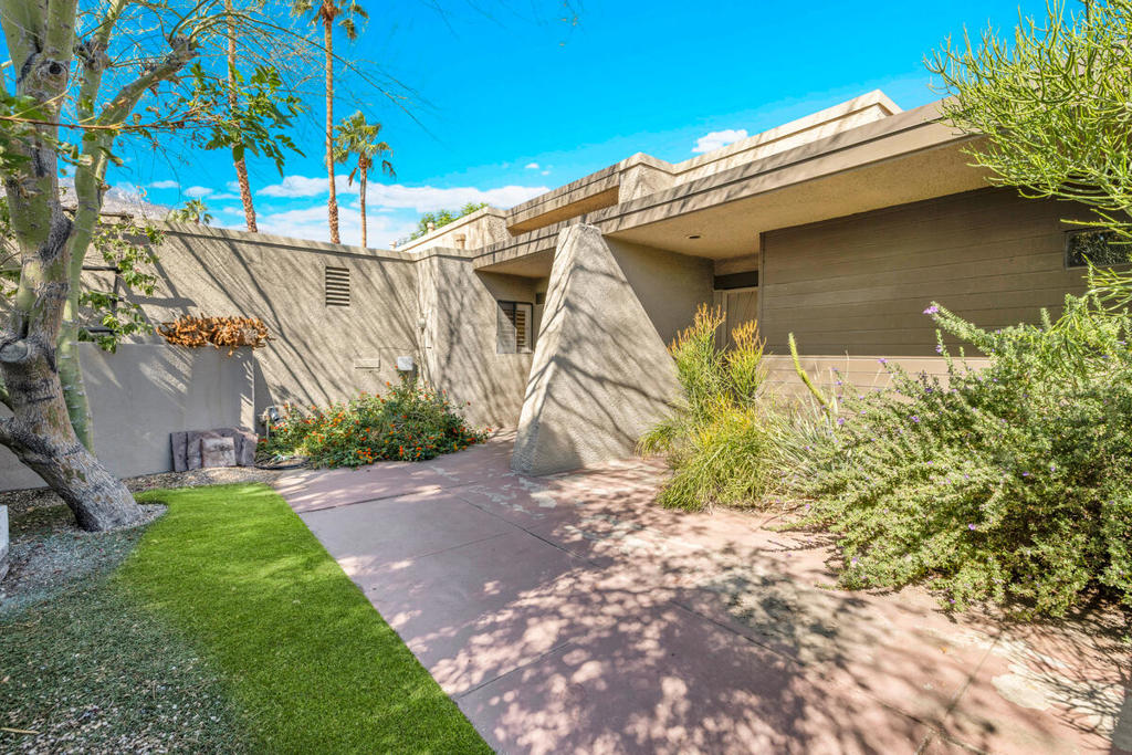 Rose Garden - Residential