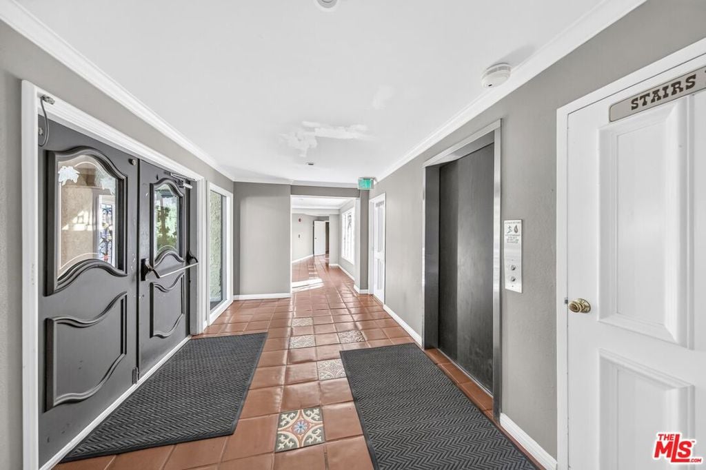 3481 Stancrest Drive 211