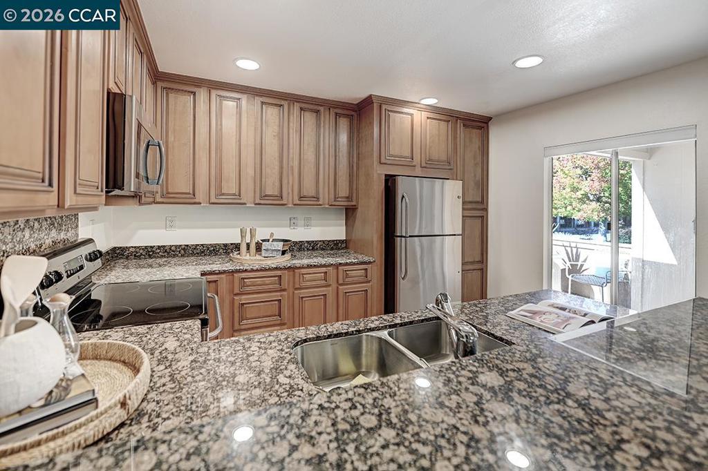 2717 Pine Knoll 5