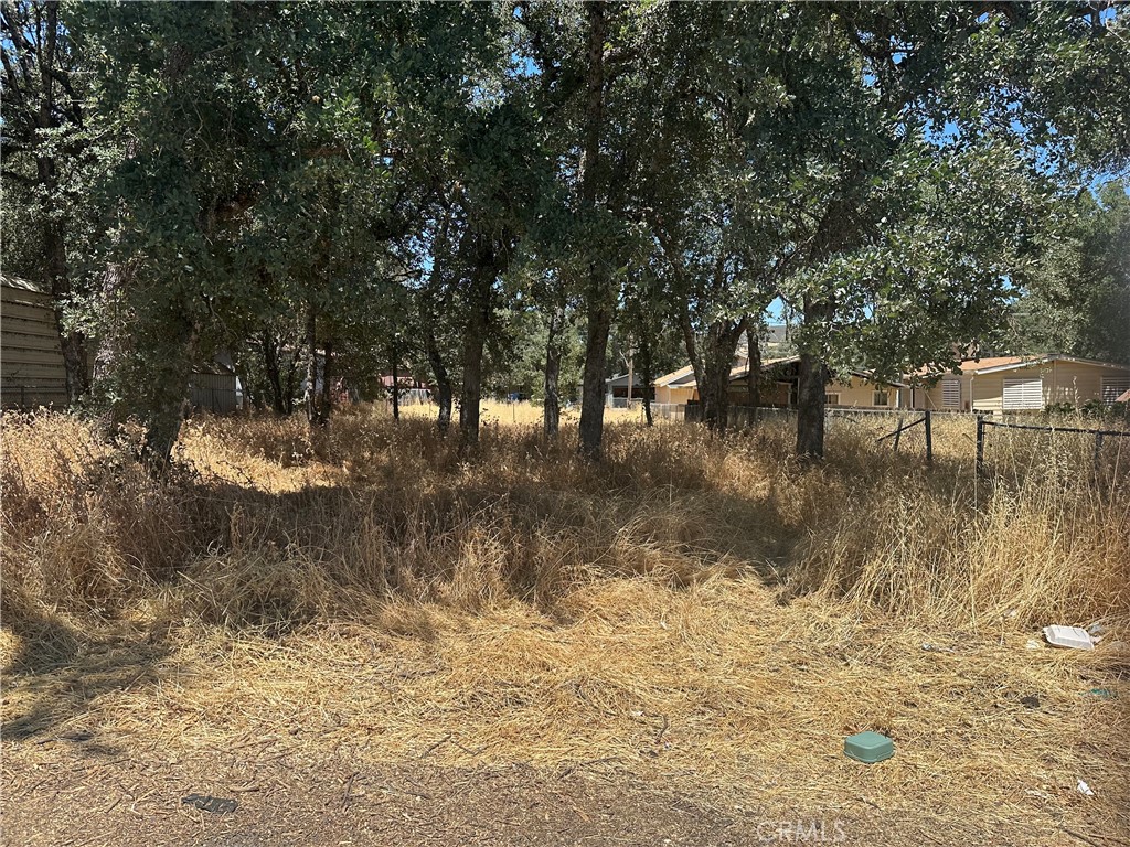 Buildable lots ready for groundbreaking! Utilities at the street. Nestled on flat land atop hills to the East of Downtown Clearlake. This lot is to be sold with its neighboring identical lot, APN#042-205-150-000 (total square footage 5228).