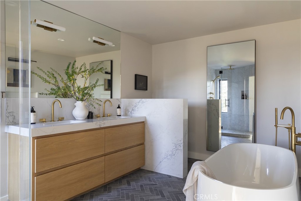 Arrowhead Woods (AWHW) - Residential