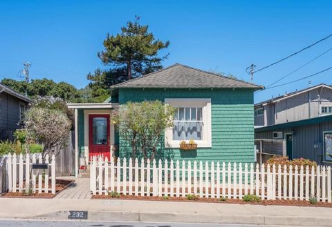 Photo of 232 Congress Avenue, Pacific Grove, CA 93950 (MLS # ML82054618)